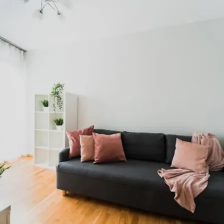 Apartment New Apartment-old Town-4 Rooms-new Building-garage Wroclaw
