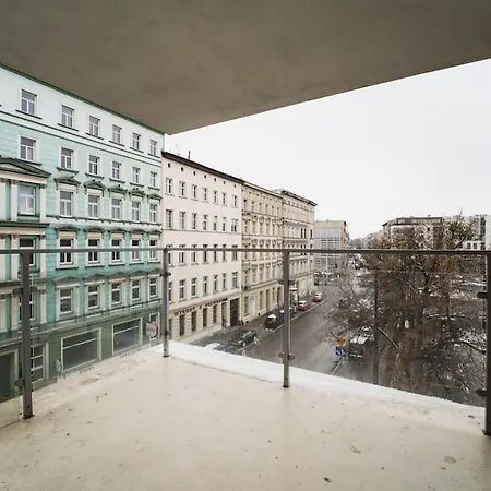 New Apartment-old Town-4 Rooms-new Building-garage